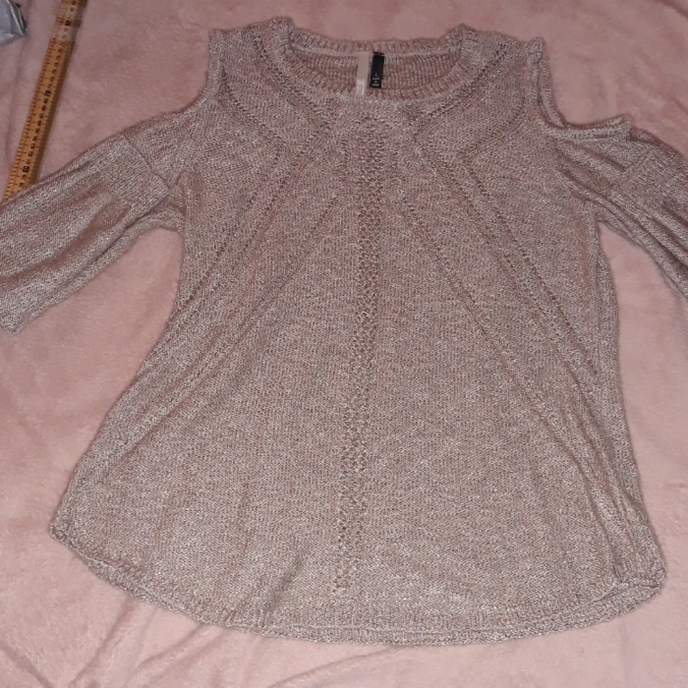 CARDIGAN STYLE COLD SHOULDER L.S SWEATER